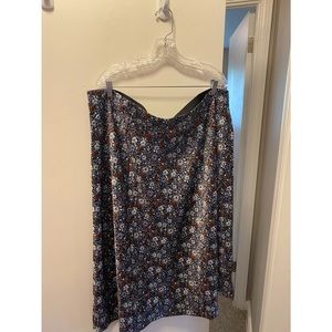 Never worn Loft skirt!